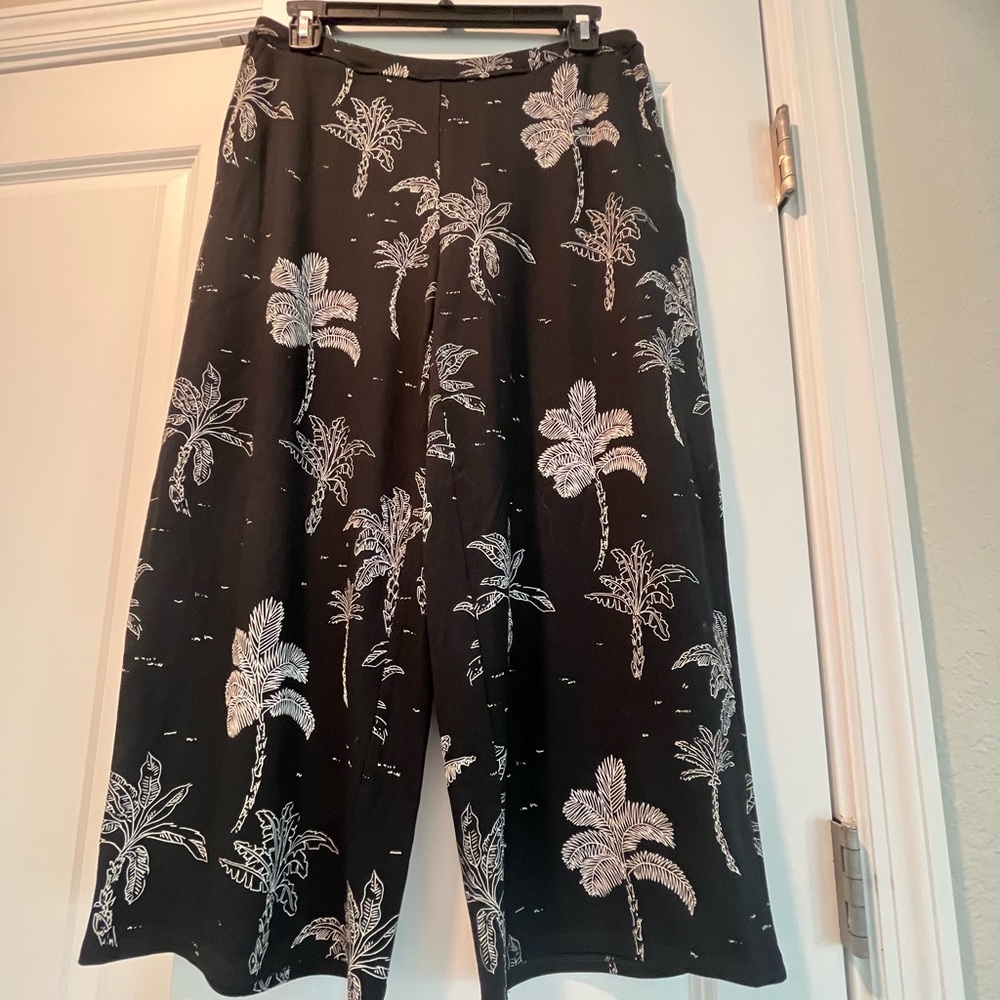 J Jill weaver collection, full crop pant size Small